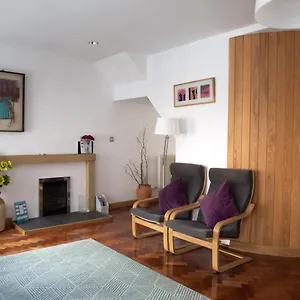 Apartment The David Hume, Edinburgh